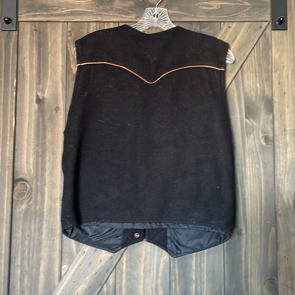 Schaefer Outfitters Wool Vest - Picture 2 of 4